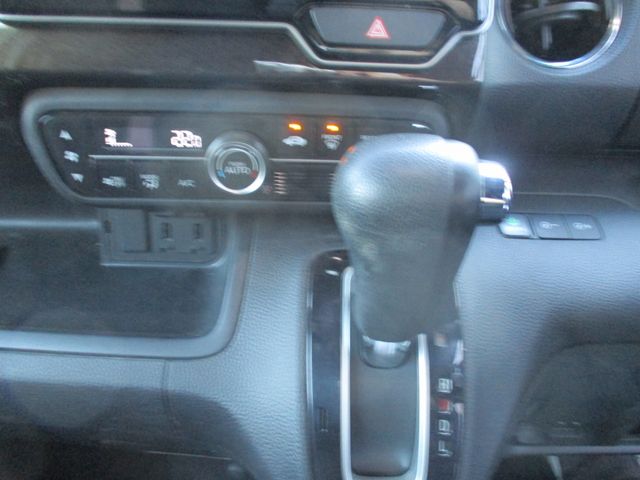 HONDA N BOX CUSTOM 2019