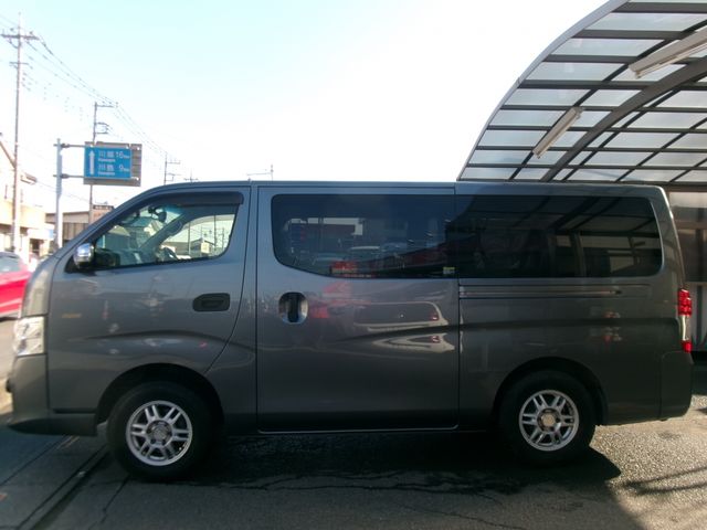 NISSAN NV350 CARAVAN 4WD 2017