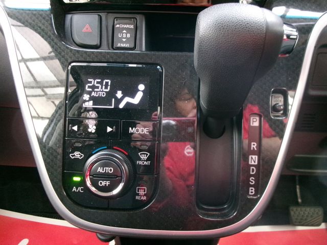 DAIHATSU MOVE CUSTOM 2018