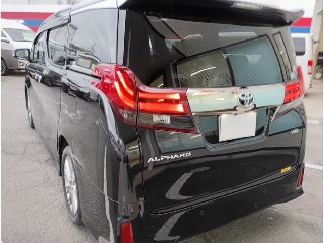 TOYOTA ALPHARD 2017