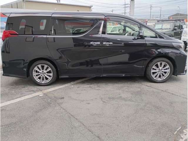TOYOTA ALPHARD 2017