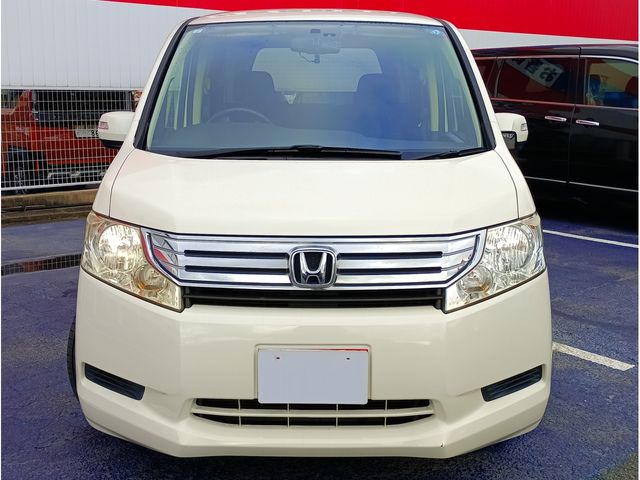 HONDA STEPWAGON 2011
