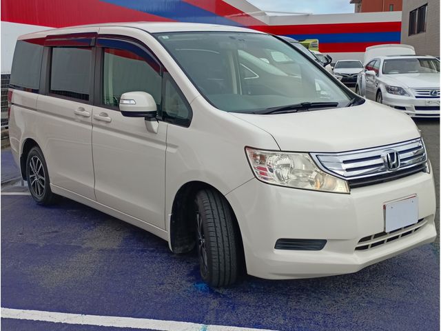 HONDA STEPWAGON 2011