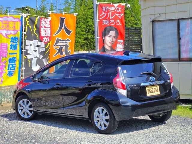 TOYOTA AQUA 2015