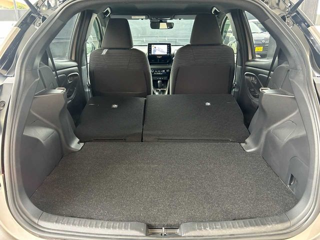 TOYOTA YARIS HYBRID 2024