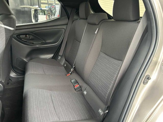 TOYOTA YARIS HYBRID 2024