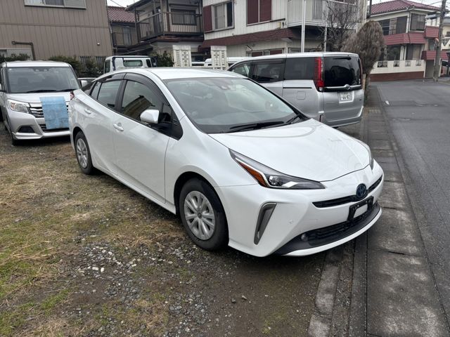 TOYOTA PRIUS 2022