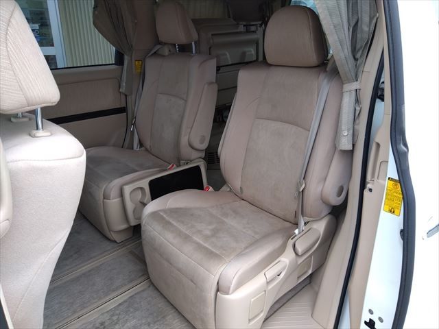 TOYOTA VELLFIRE  HYBRID 4WD 2014