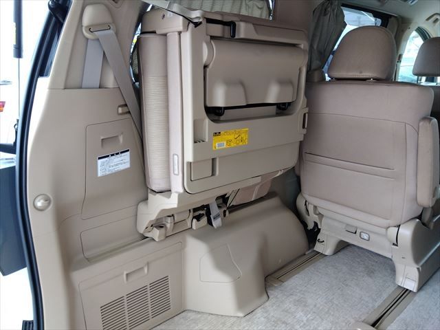 TOYOTA VELLFIRE  HYBRID 4WD 2014