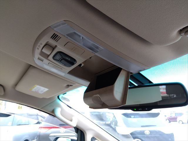 TOYOTA VELLFIRE  HYBRID 4WD 2014