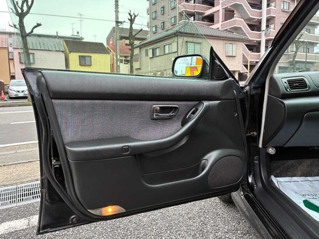 SUBARU LEGACY B4 1999