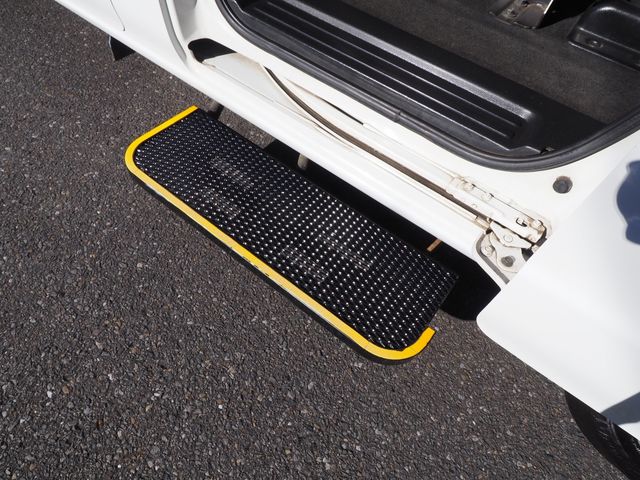 NISSAN NV200 VANETTE wagon 2011