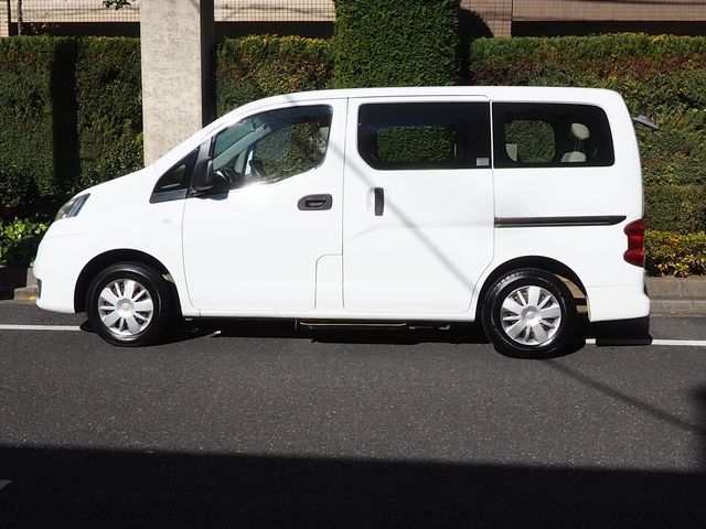 NISSAN NV200 VANETTE wagon 2011