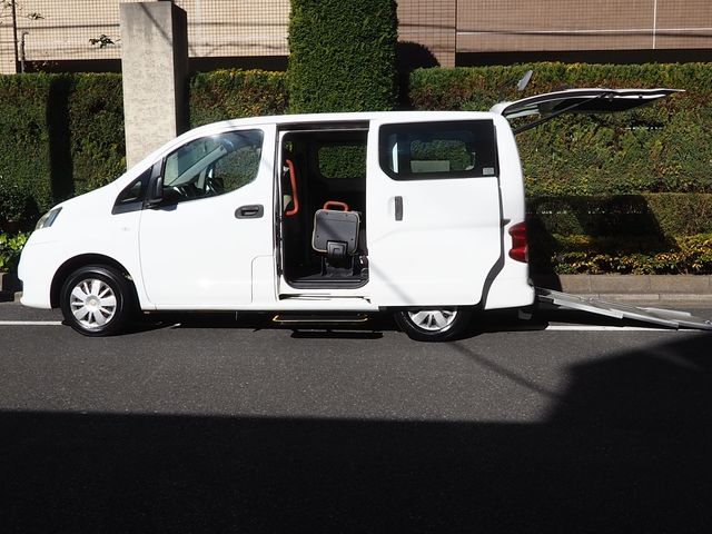 NISSAN NV200 VANETTE wagon 2011