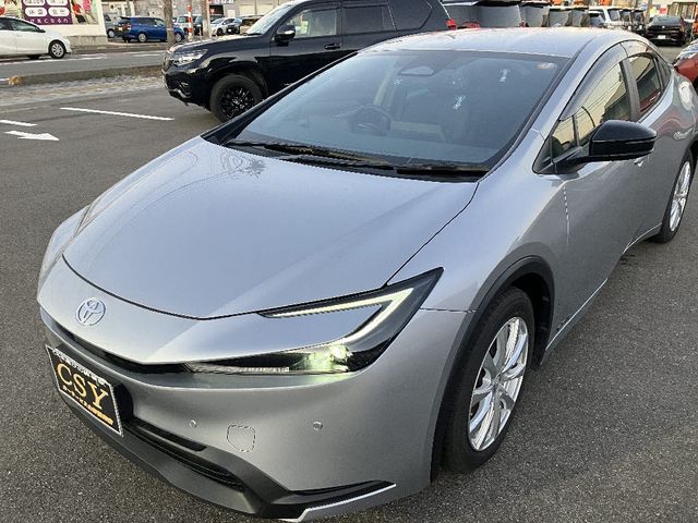 TOYOTA PRIUS 4WD 2025