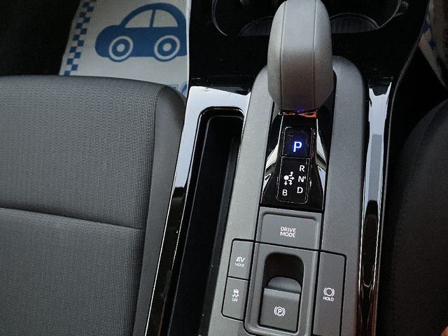 TOYOTA PRIUS 4WD 2025