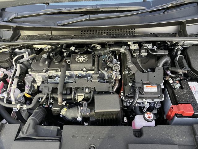 TOYOTA PRIUS 4WD 2025