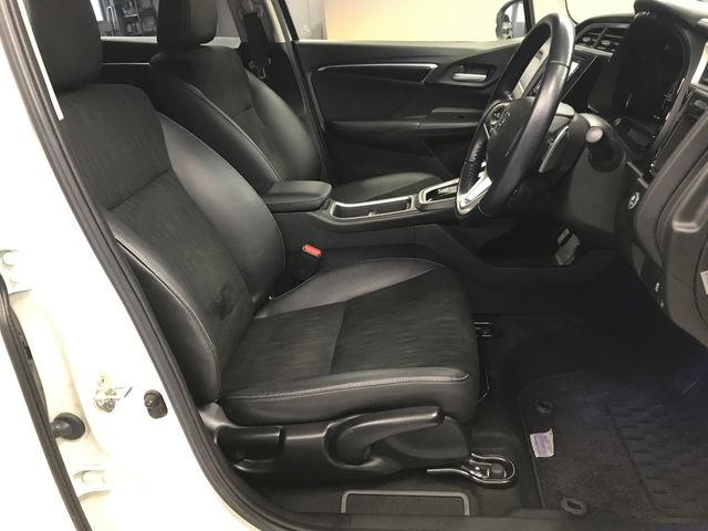 HONDA SHUTTLE HYBRID 2019