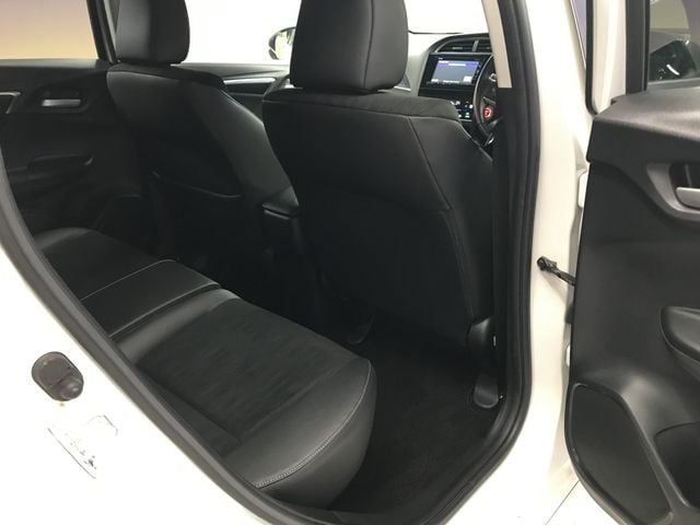 HONDA SHUTTLE HYBRID 2019