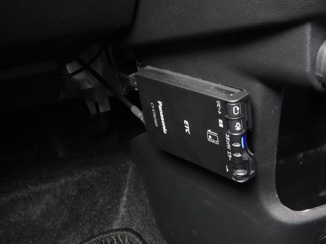 DAIHATSU MOVE CUSTOM 4WD 2018