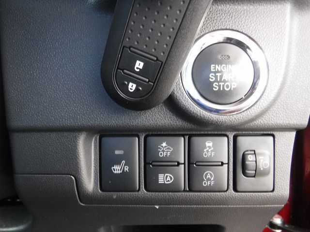 DAIHATSU MOVE CUSTOM 4WD 2018