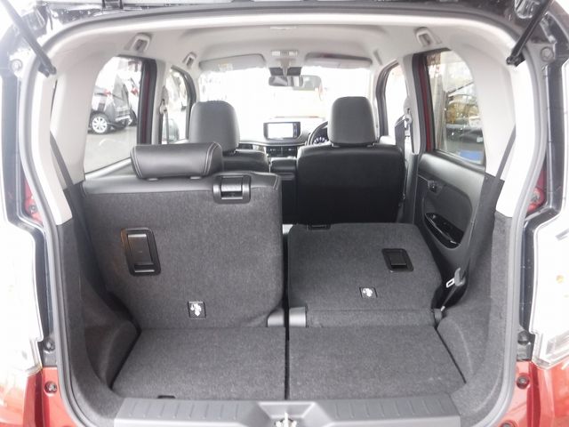 DAIHATSU MOVE CUSTOM 4WD 2018