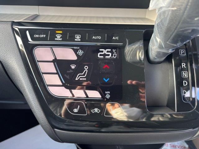 MITSUBISHI DELICA MINI 2024