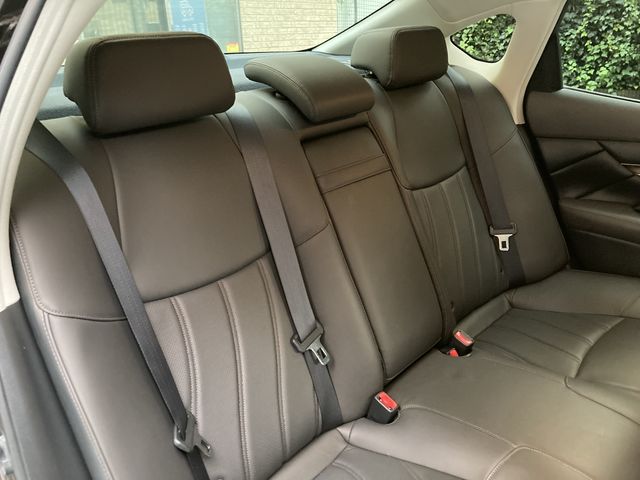 NISSAN FUGA 4WD 2021