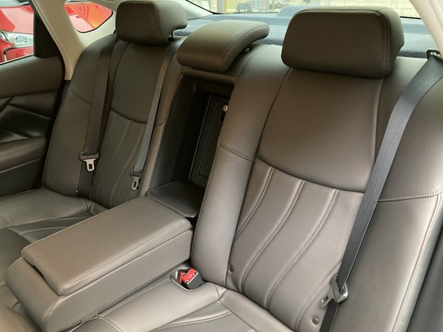 NISSAN FUGA 4WD 2021