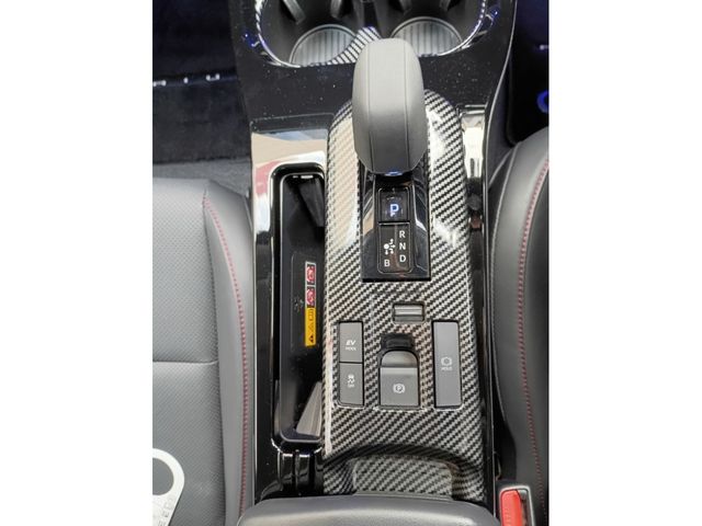 TOYOTA PRIUS 4WD 2024