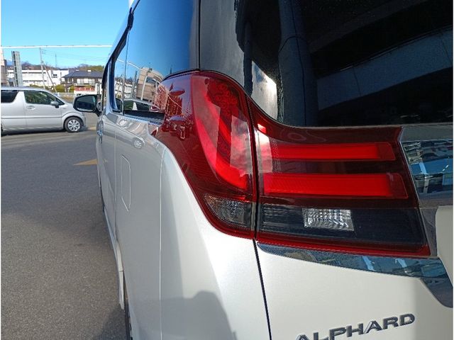 TOYOTA ALPHARD 2016