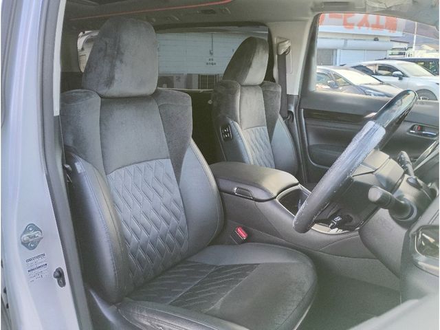TOYOTA ALPHARD 2016