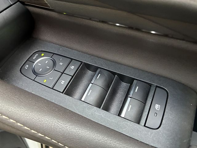 TOYOTA ALPHARD hybrid 4WD 2024