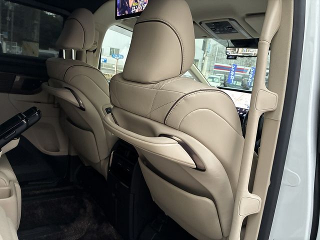 TOYOTA ALPHARD hybrid 4WD 2024