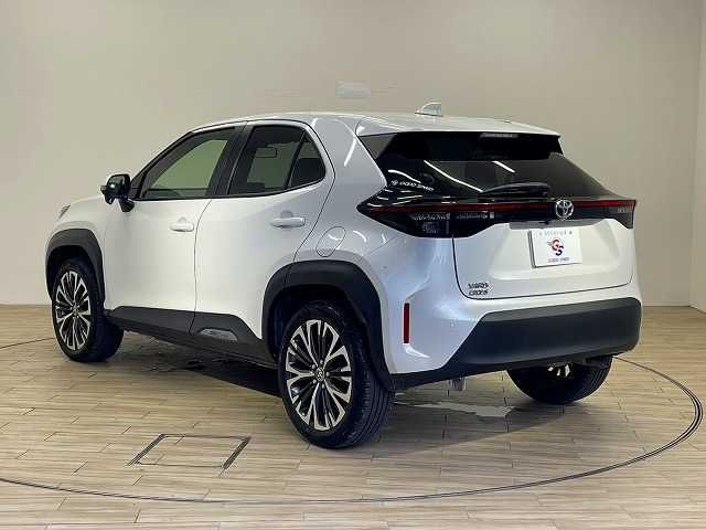 TOYOTA YARIS CROSS 2024