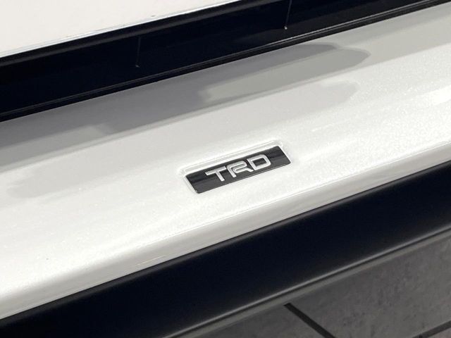 TOYOTA RAV4 4WD 2024