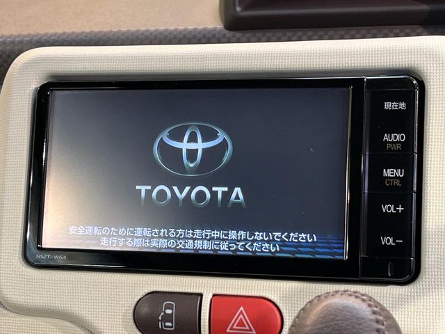 TOYOTA PORTE 2015