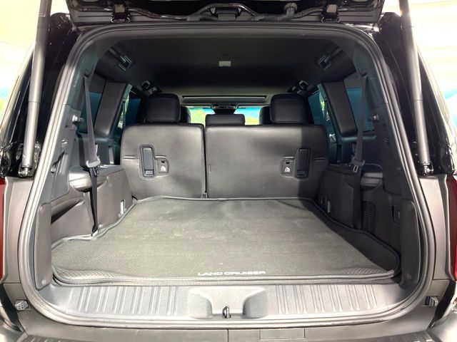 TOYOTA LANDCRUISER 250 2024