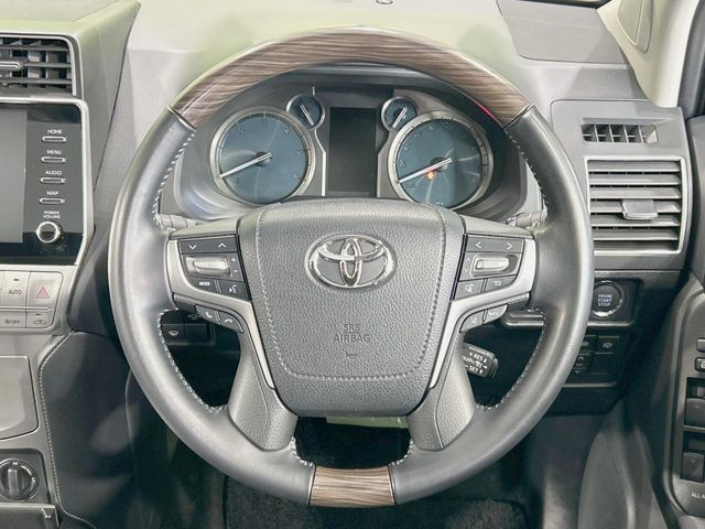 TOYOTA LANDCRUISER PRADO 2021