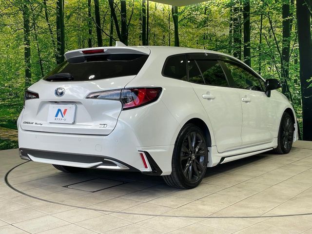 TOYOTA COROLLA TOURING HYBRID 2023