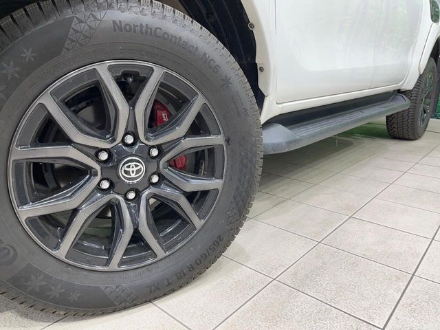 TOYOTA HILUX 4WD 2022