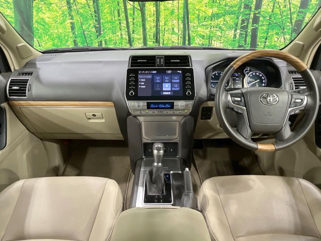 TOYOTA LANDCRUISER PRADO 2022