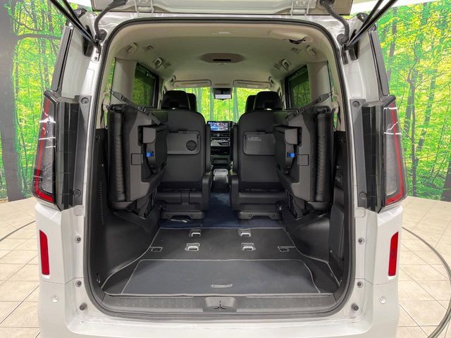 NISSAN SERENA  WG 2024