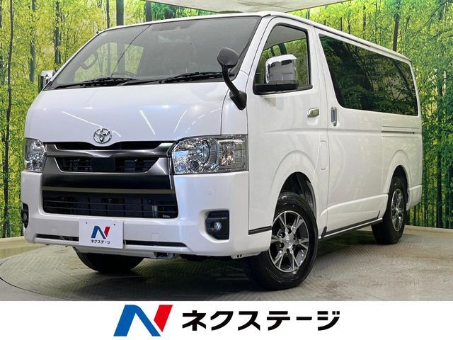 TOYOTA HIACE van 4WD 2025