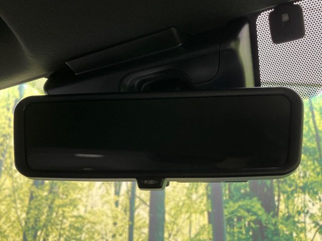 TOYOTA HIACE van 4WD 2025