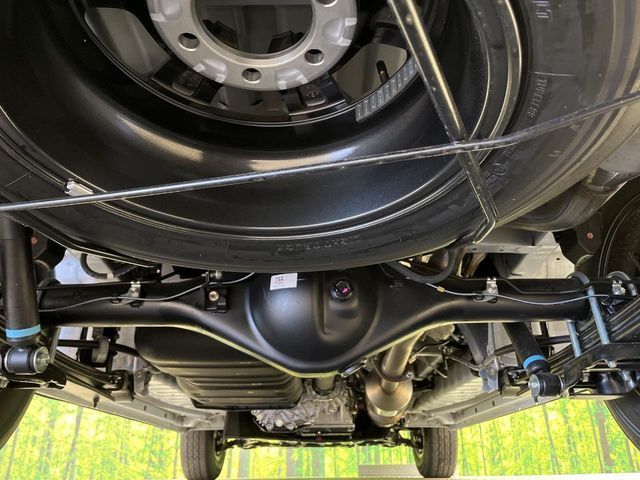 TOYOTA HIACE van 4WD 2025