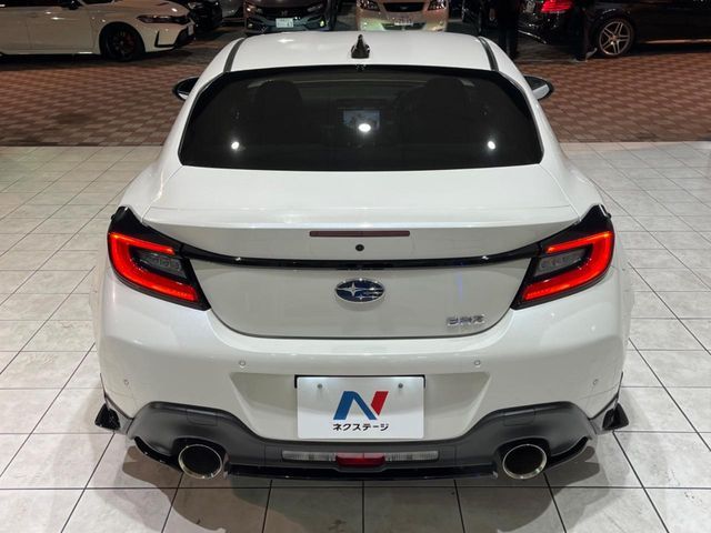 SUBARU BRZ 2022