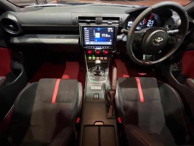 TOYOTA GR86 2024