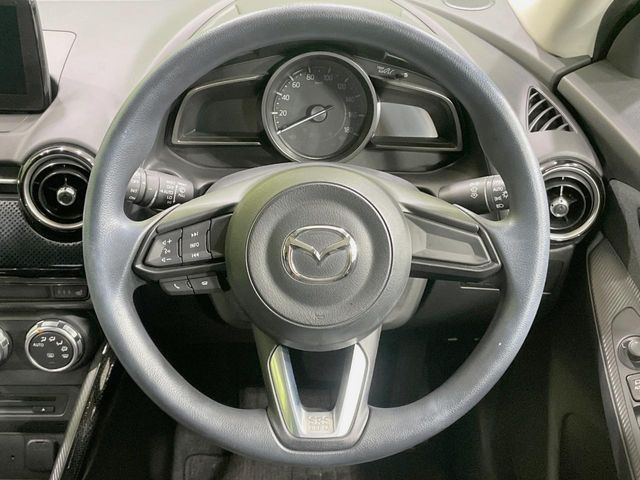 MAZDA DEMIO 2018