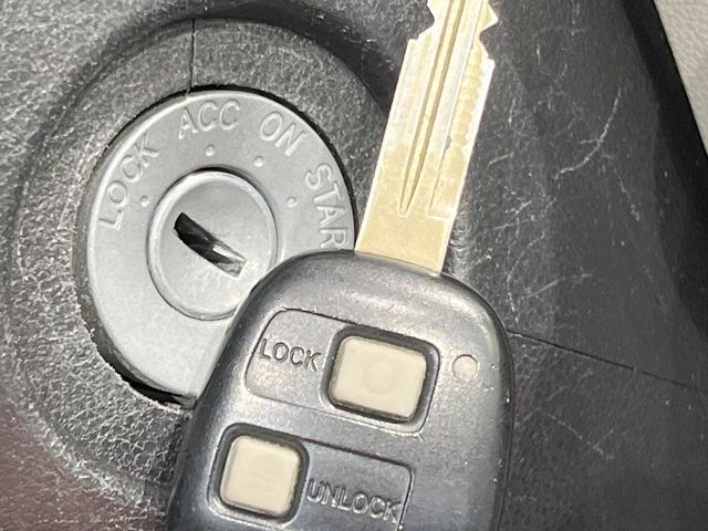 TOYOTA PIXIS EPOCH 2017